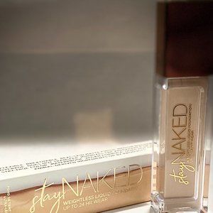 URBAN DECAY******STAY NAKED WEIGHTLESS LIQUID FOUNDATION 10 CP